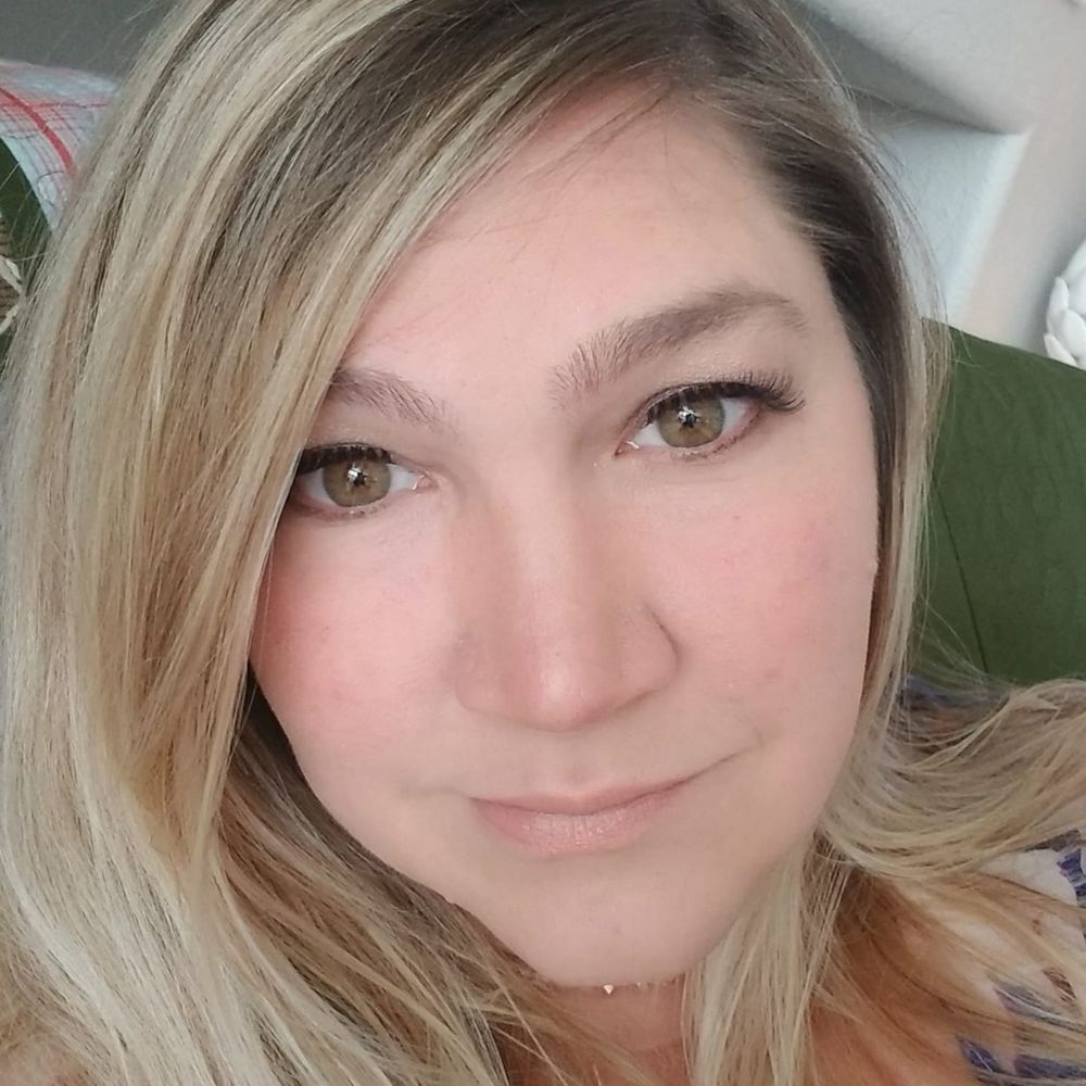 Meet your Posher, Alicia
